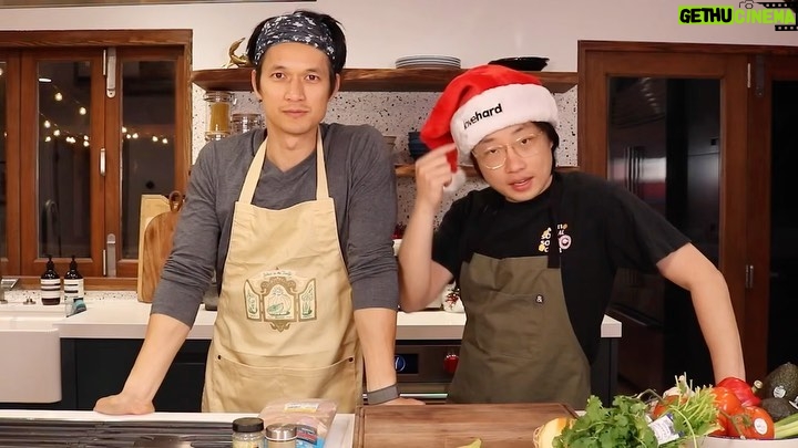 Harry Shum Jr. Instagram - Raided Jimmy’s Kitchen and cooked some yummy food. Bros on and off screen. Check out the full vid on his YouTube channel! @funnyasiandude #lovehard #merrychristmas #alliwantforchristmas is #sudadodepollo