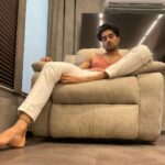 Harshad Chopda Instagram - Why do I feel like a fool 🤷🏻‍♂️🤷🏻‍♂️🤷🏻‍♂️ Happy fools day ! P.s- one fool makes many 😎