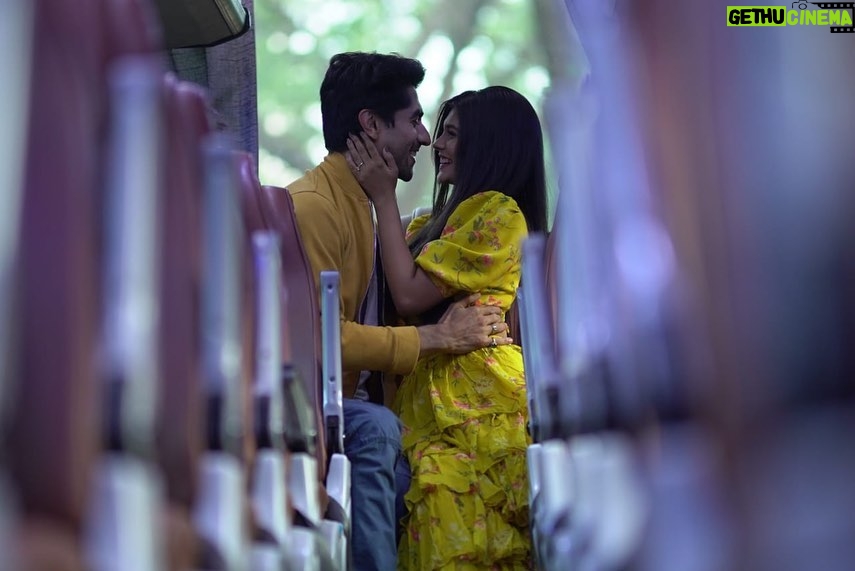 Harshad Chopda Instagram - Guess what’s coming tomorrow… #yrkkh #yehrishtakyakehlatahai #abhira