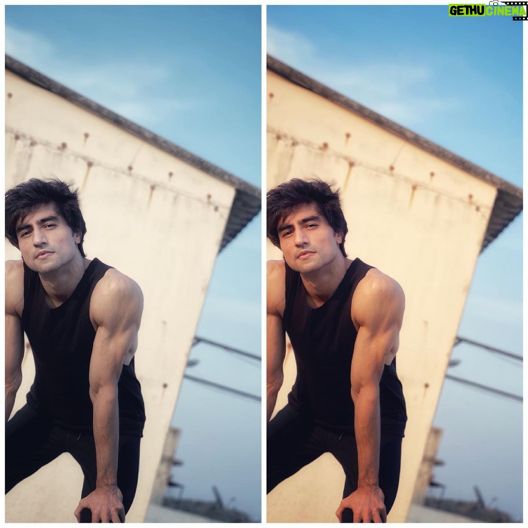Harshad Chopda Instagram - Sometimes I do things not because I feel like or I want to , but because I decided , I would. #self #taming #think #before #stick #after #couldnt #decide #so #both #new #consistent #directed #selfmotivated #efforts #consistentdirectedselfmotivatedefforts Mumbai, Maharashtra