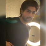 Harshad Chopda Instagram - Meet my first assistant. #selfportrait #notaselfie #selfportraitphotography #notaphotographer #actor #nightshoot #testshot #workinprogress #onedayatatime #candid #nofilter #raw #consistent #directed #selfmotivated #efforts #consistentdirectedselfmotivatedefforts Mumbai, Maharashtra