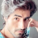 Harshad Chopda Instagram - Who thought I won’t post today? #checkshirt #headshots #selfpotrait #reelitfeelit #reelkarofeelkaro #reelindia #trending #music #consistent #directed #selfmotivated #efforts #consistentdirectedselfmotivatedefforts