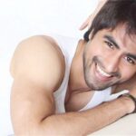 Harshad Chopda Instagram - 😊