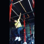 Harshad Chopda Instagram - I always knew I had a little monkey in me🐒. #barworkout #muscleup #backworkout Mumbai, Maharashtra
