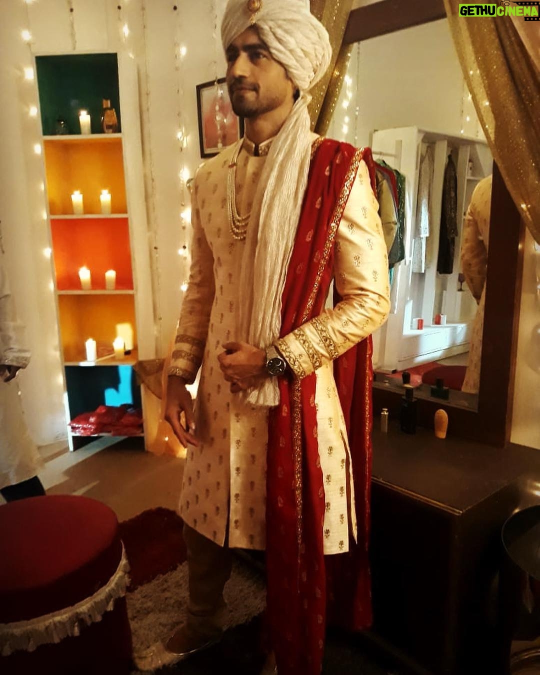 Harshad Chopda Instagram - Are we happy now? Mumbai, Maharashtra