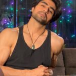 Harshad Chopda Instagram - Every holi we are supposed to let go off things which are not good for us. This holi I’m letting go off… Sharam 😂😂😂 P.s - happy holi
