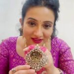 Harshika Poonacha Instagram – The glamorous, ever-shining and charming @harshikapoonachaofficial in @luxe.eclat Jewellery🩷

Beyond grateful for the opportunity to have been getting to work with such a talented super-star 🌟

(Harshika Poonacha, Brass Jewellery, Natural pearls, Luxury Jewellery, Premium quality, Mother of Pearls, Natural Stones, Celebrity Jewellery, Woman Entrepreneurs) 

#harshikapoonacha #brassjewelry #luxuryjewelry #affordableluxury #premiumquality #naturalstonejewelry #victorianjewelry #beautyqueen #harshika #celebritynews #celebrityjewellery #celebritylove #celebstyle #womenenterpreneur