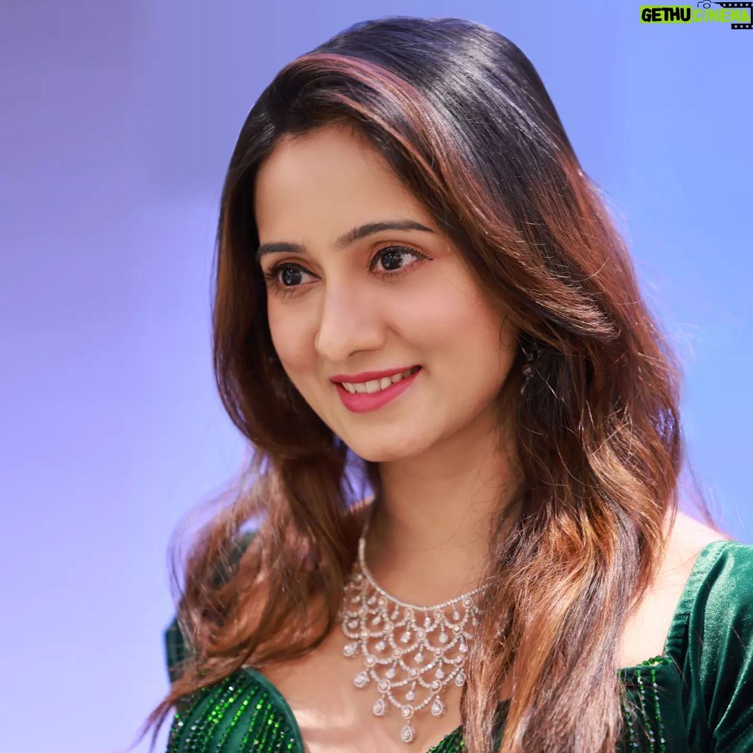 Harshika Poonacha Instagram - In Frame: Harshika @harshikapoonachaofficial (+ swipe ➡️) Shot by: @solomons_studio Outfit : @laxmikrishnaofficial Jewellery : @orrajewellery Album: Queen of Smiles #green #slitdress #photoshoot #sandalwoodactress #portrait #candid #throwback #smilingqueen #harshikapoonacha #orrajewellery #bangalore #canonphotography ORRA Diamond Jewellery