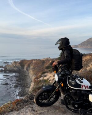 Harshvardhan Rane Instagram - LA to Big Sur 🏍️

The roads were straight as an arrow,
rode for around 800 miles (1287 km),
should have carried thermals (बहुत ठंड थी)
the ride was smooth as amul butter!

#California on a #ShotGun650