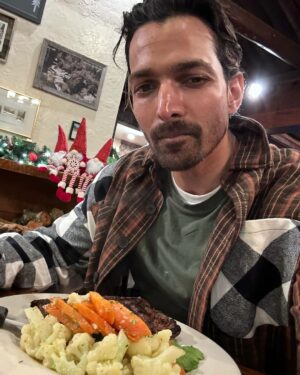 Harshvardhan Rane Instagram - LA to Big Sur 🏍️

The roads were straight as an arrow,
rode for around 800 miles (1287 km),
should have carried thermals (बहुत ठंड थी)
the ride was smooth as amul butter!

#California on a #ShotGun650