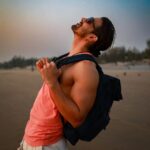 Harshvardhan Rane Instagram – To reach a point where even holidays dont inspire you to cheat !

Pic 1 & 2 

Photographed by – @nishant.gita 
Styled by – @krishma.shahh 
Hair – @beautybythebeastt 
Makeup- @beautybythekhan 
Location – @sevensandsville