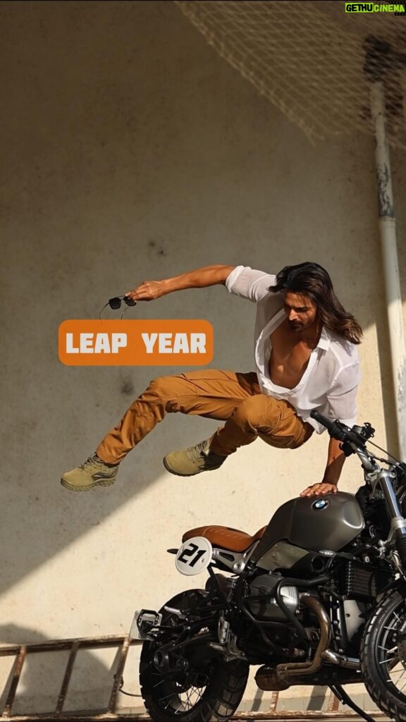 Harshvardhan Rane Instagram - This february has 29 days, 10 days for #DANGE in theatre ! #LeapYear