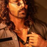 Harshvardhan Rane Instagram - Creative Director: @farrahkader Styled By: @haaute Photography: @kaasastudio @kumar_devikar Makeup & Hair Artist: @symone.neilson_mua_hair Fit: @labelaparnarawat Glares: @wogglesofficial Watch : @victorinox_india Shoes: @luxoroformello Accessories: @adonis_sterling Co-Stylist: @sameerkatariya92 #Dange #Dangemovie #HarshvardhanRane