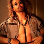 Harshvardhan Rane Instagram - Creative Director: @farrahkader Styled By: @haaute Photography: @kaasastudio @kumar_devikar Makeup & Hair Artist: @symone.neilson_mua_hair Fit: @labelaparnarawat Glares: @wogglesofficial Watch : @victorinox_india Shoes: @luxoroformello Accessories: @adonis_sterling Co-Stylist: @sameerkatariya92 #Dange #Dangemovie #HarshvardhanRane