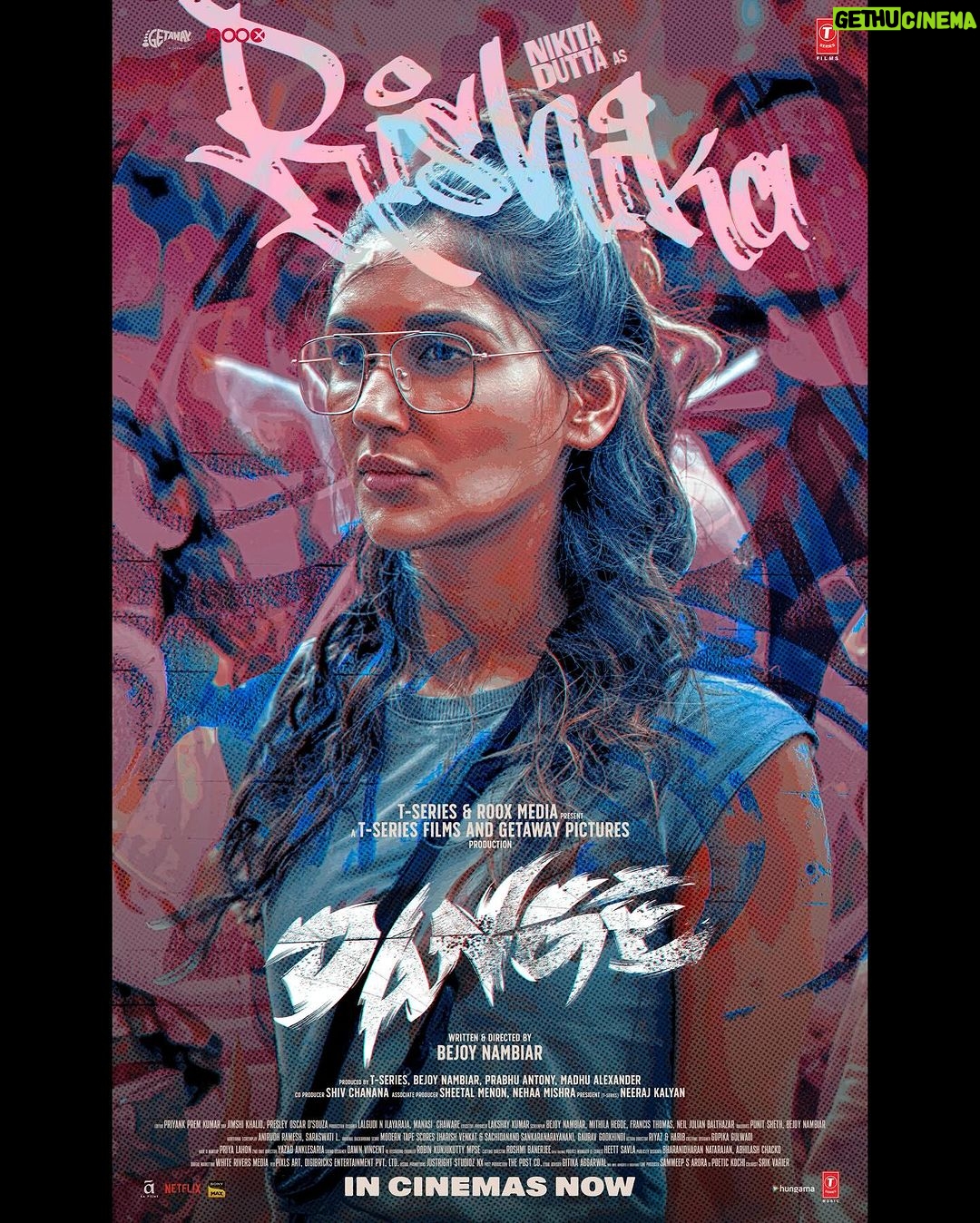 Harshvardhan Rane Instagram - Prepare for the chills! The power squad of #Dange is here! 😍 #DangeTheFilm is in cinemas! Pick your ~side~ seats and book your tickets #tseries @tseriesfilms @tseries.official @aafilms.official @harshvardhanrane @ehanbhat @nikifying @tjbhanu @imarjundas @kalidas_jayaram @sanchana.natarajan @bejoynambiar @shivchanana @neerajkalyan24 @madhualex @getaway_jobs @rooxworld @justrightstudioznx @ashishsuryavanshi21 @vasanthselvam_ @amruthasrini @zoamorani @_nithyashri @nakulroshansahdev @taniya.kalrra