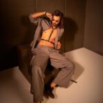 Harshvardhan Rane Instagram - Creative Director: @farrahkader Styled By: @haaute Photography: @kaasastudio @kumar_devikar Makeup & Hair Artist: @symone.neilson_mua_hair Fit: @labelaparnarawat Glares: @wogglesofficial Watch : @victorinox_india Shoes: @luxoroformello Accessories: @adonis_sterling Co-Stylist: @sameerkatariya92 #Dange #Dangemovie #HarshvardhanRane