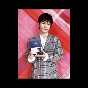 Haruma Miura Instagram - 4月5日発売されたの『日本製』（ワニブックス）が、発売から2週間で緊急重版が決定しました！　それも気にかけて頂けた皆様のおかげです。有難うございました☺️ 僕、三浦春馬が約4年間かけて訪れた、47都道府県のメイドインジャパンが紹介されています！

皆様の思入れのある47都道府県の魅力をぎゅっと一冊にまとめているので#stayhome 時間に是非読んで頂けたらと思います！