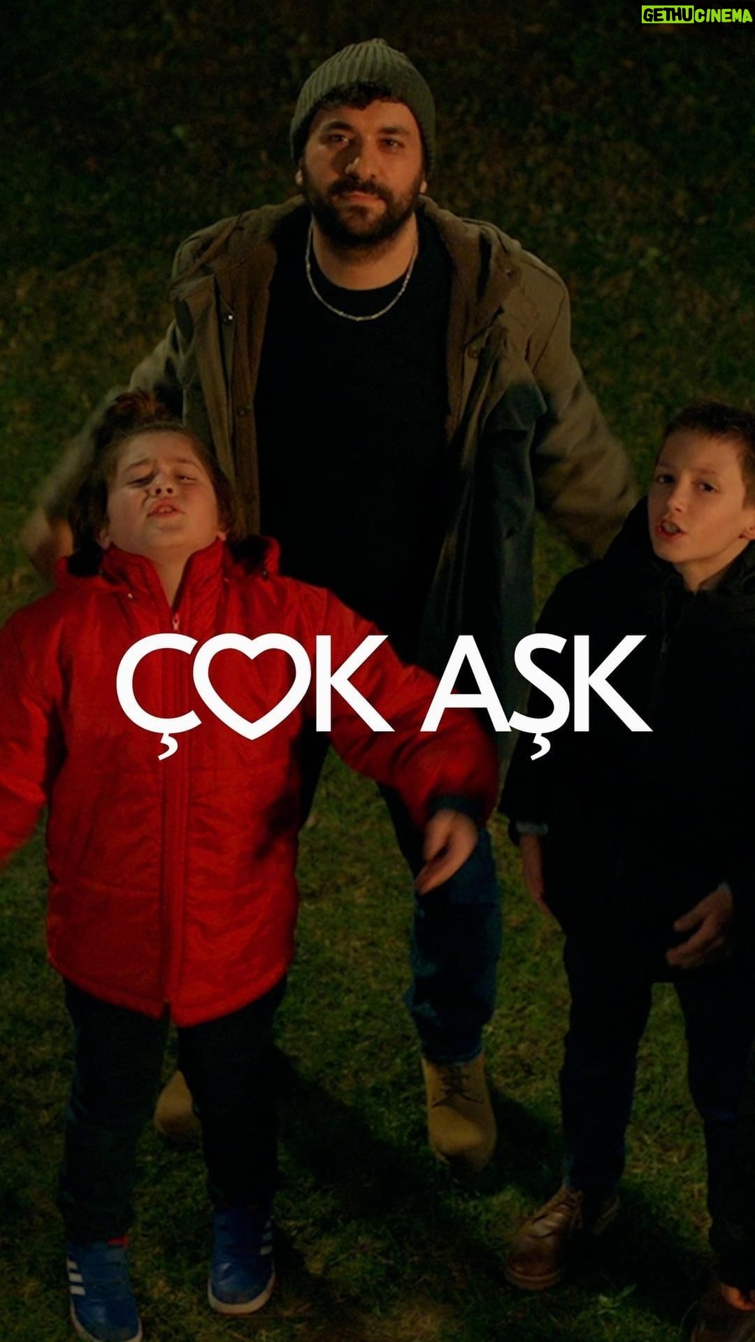 Hasan Can Kaya Instagram - Çok Aşk’a kaç kelime sığdırabilirsin? Sen Çok Aşık olduğunda hangi kişiliklere bürünüyorsun?