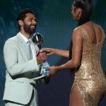 Hasan Minhaj Instagram - Congrats to Angel Reese and LSU Women’s Basketball on your ESPYS win. You can’t see me, but only cuz you’re taller than me! Got me feelin’ 5’9 out here smh 🤦🏽‍♂️