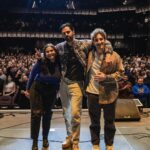 Hasan Minhaj Instagram – WASHINGTON DC. Thank you for letting me roast McLean, PG County, and the insufferable bougies who shop at Tysons II. You endured the cold and had to line up by the wharf, where I’m sure some senator has dumped a body they want to get rid of. Shout out to the uncles who double fisted @kolkatachaico and didn’t let others get a complimentary cup of chai. I see you. I see you. The Anthem