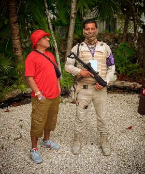 Hassan El Fad Instagram - لخوادري .... إييو..... العمالة... أنا فكاهي !