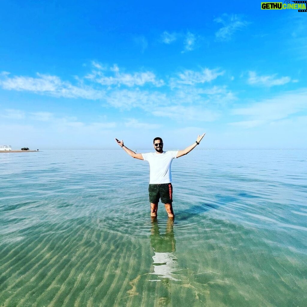Hassan El Shafei Instagram - In the middle of nowhere.. #space #freedom الفضاء الجميل.. El Gouna, Red Sea