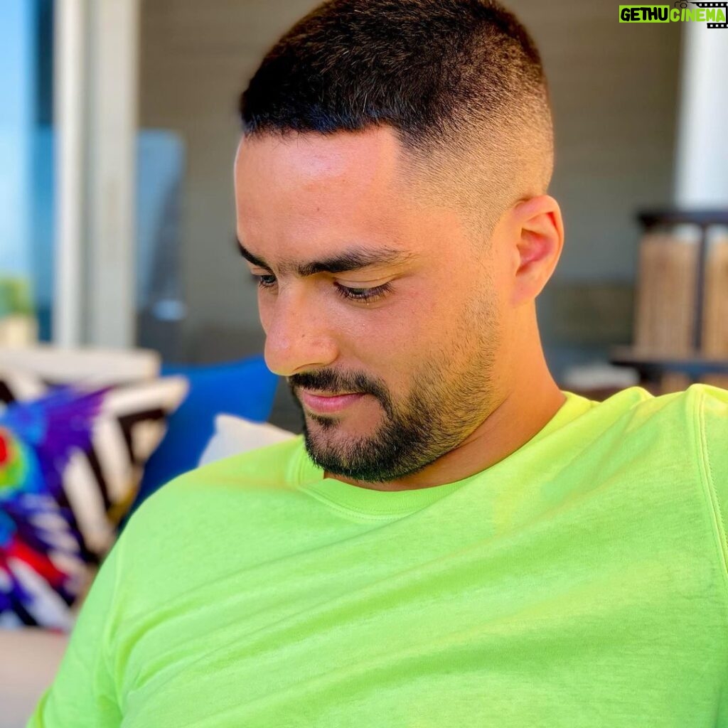 Hassan El Shafei Instagram - Peace comes from within. #peace Photo credit: my wife ♥️