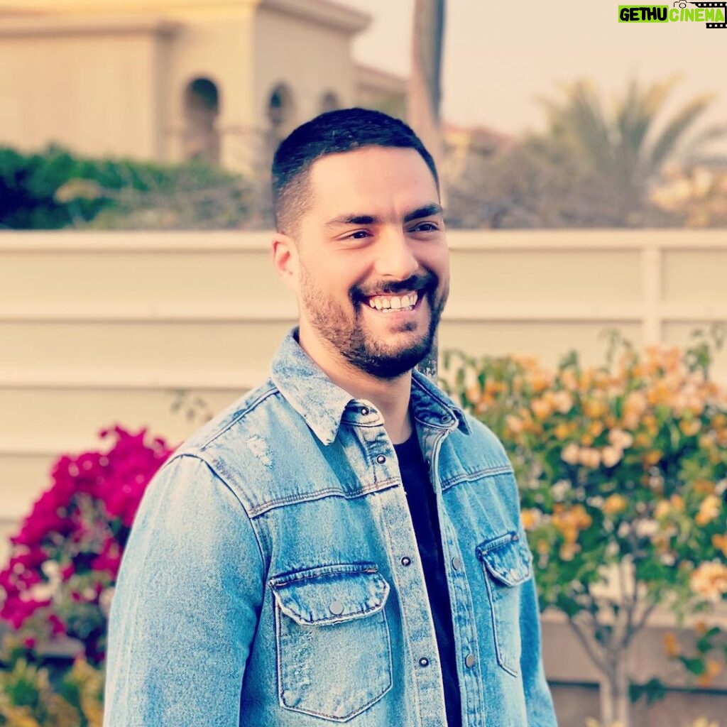 Hassan El Shafei Instagram - I can't find something corny enough to write, so I might as well leave the caption empty. 😐 #troll
