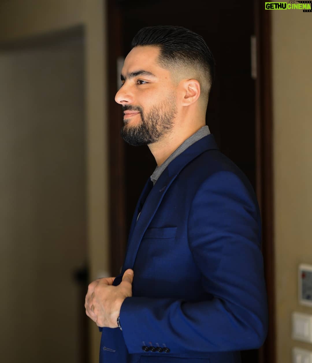 Hassan El Shafei - 53.9K Likes - Dressing up
#photooftheday #picoftheday #instagood