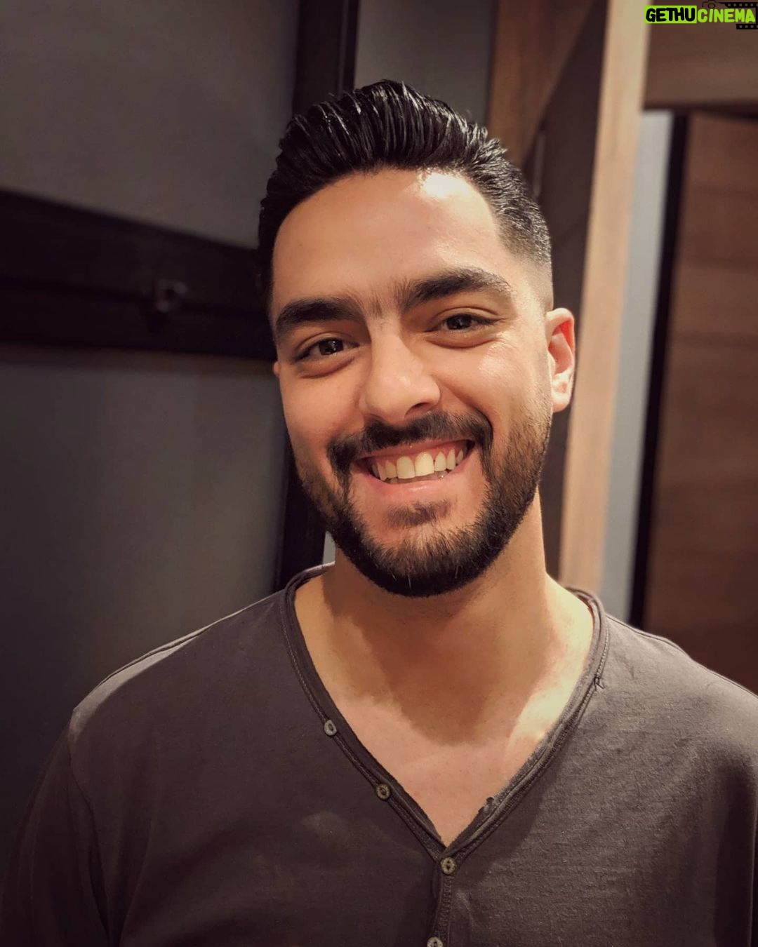 Hassan El Shafei Instagram - Farewell 2021! This year’s been quite the whirlwind; full of ups and downs, challenges and victories. Went through numerous changes, learned a lot and appreciated every second of it. Here’s to welcoming 2022 with open arms and high hopes. Getting ready for a golden year and a new adventure that i’m excited to share with everyone soon🙏🏻 May this year bring you happiness, blessings and everything you heart desires! Stay safe and have a happy new year!