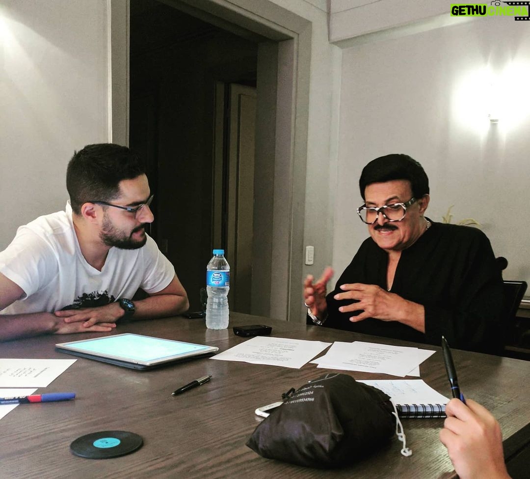 Hassan El Shafei - 46.9K Likes - إنا لله و إنا إليه راجعون، أكتر من جيلين كاملين هزارهم وضحكهم كله سمير غانم..سمير غانم واحد مافيش منه تاني. وداعاً سمورة أبو قلب أخضر 💚 #سمير_غانم