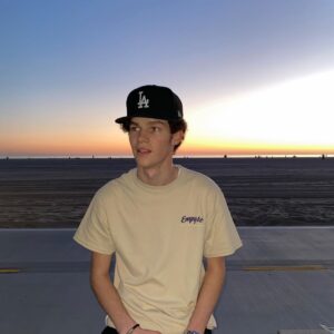 Hayden Summerall Instagram - i hate sand...