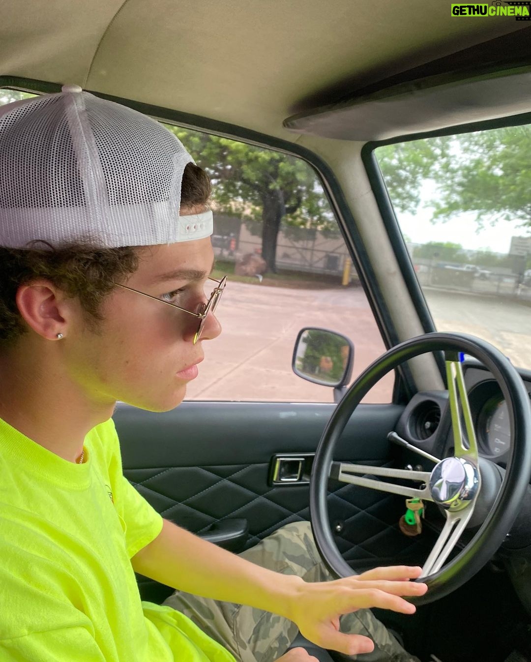 Hayden Summerall - 66K Likes - random pics from these last couple weeks❤️🤟🏻