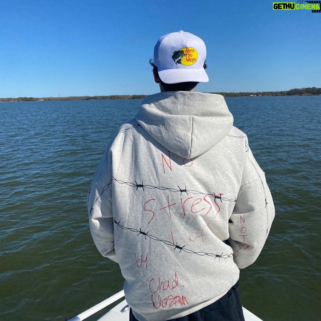 Hayden Summerall Instagram - days on the water... :)🌊 Dallas, Texas