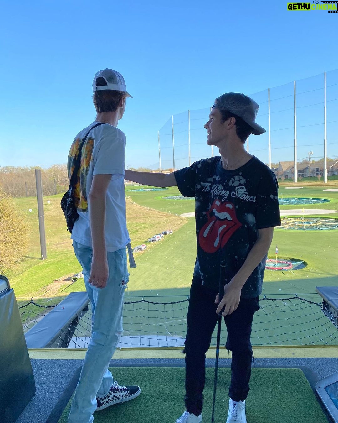 Hayden Summerall Instagram - i think golfing is my true callingđŸ˜‚ (it’s a joke) Dallas, Texas