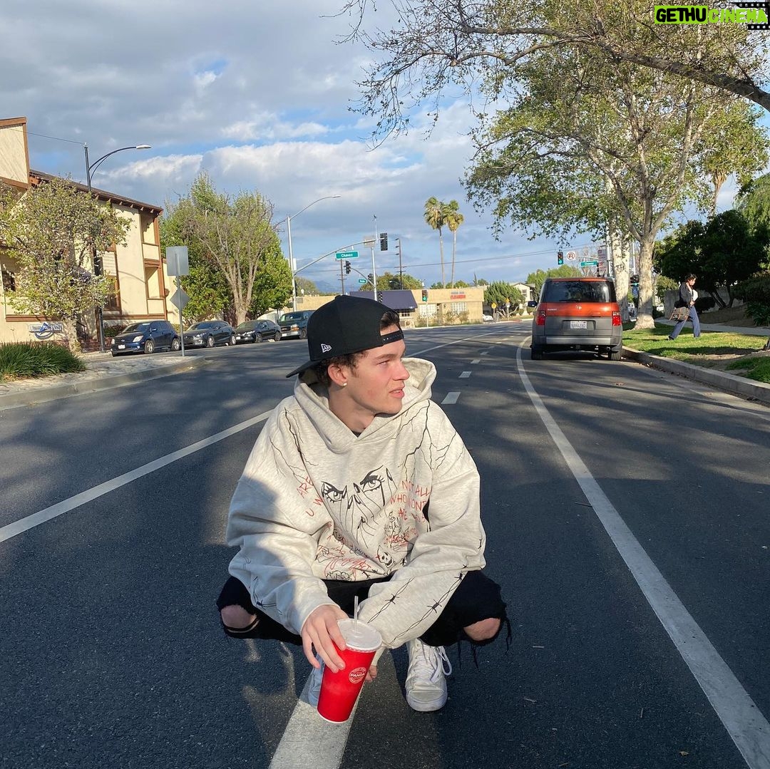 Hayden Summerall Instagram - it was a bright day :) Los Angeles, California