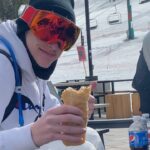 Hayden Summerall Instagram - snowboarding is honestly one of the most fun things to do with friends🏂 Big Bear Lake, California