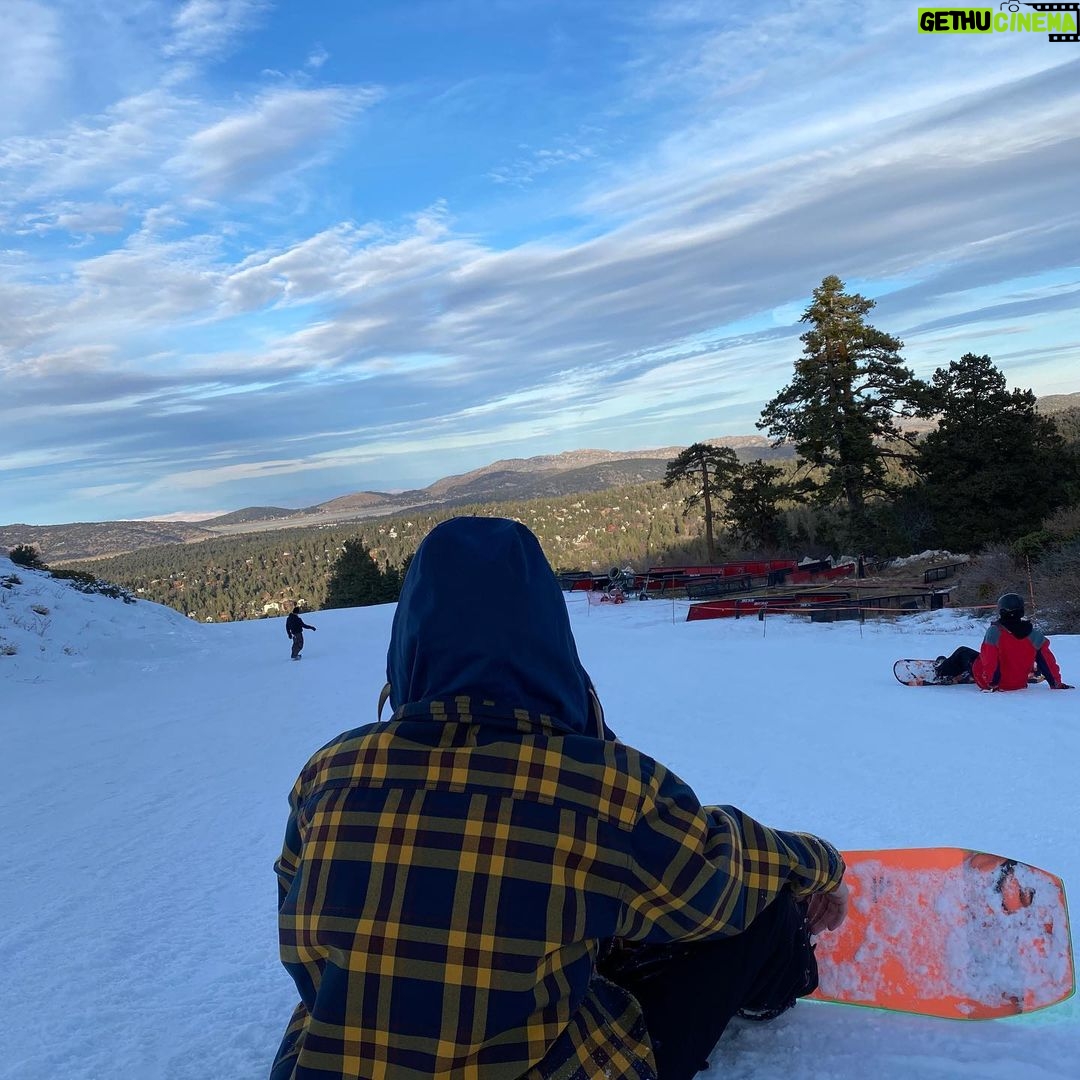 Hayden Summerall - 71.6K Likes - such a sick weekend🤙🏻 who’s going with me next?👀🏂