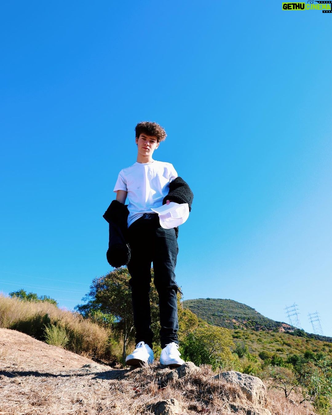 Hayden Summerall Instagram - let’s explore the hills 🤍 Los Angeles, California