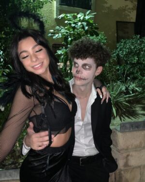 Hayden Summerall Instagram - i hope you guys had a happy and safe halloween! :)🎃