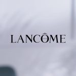 Hazal Kaya Instagram - 8 ay önce çekmiştik ne çok şey değişti bu çekimden sonra, ama cilt bakım rutinim hiç değişmedi 💜 @lancomeofficial #hcftripleserum