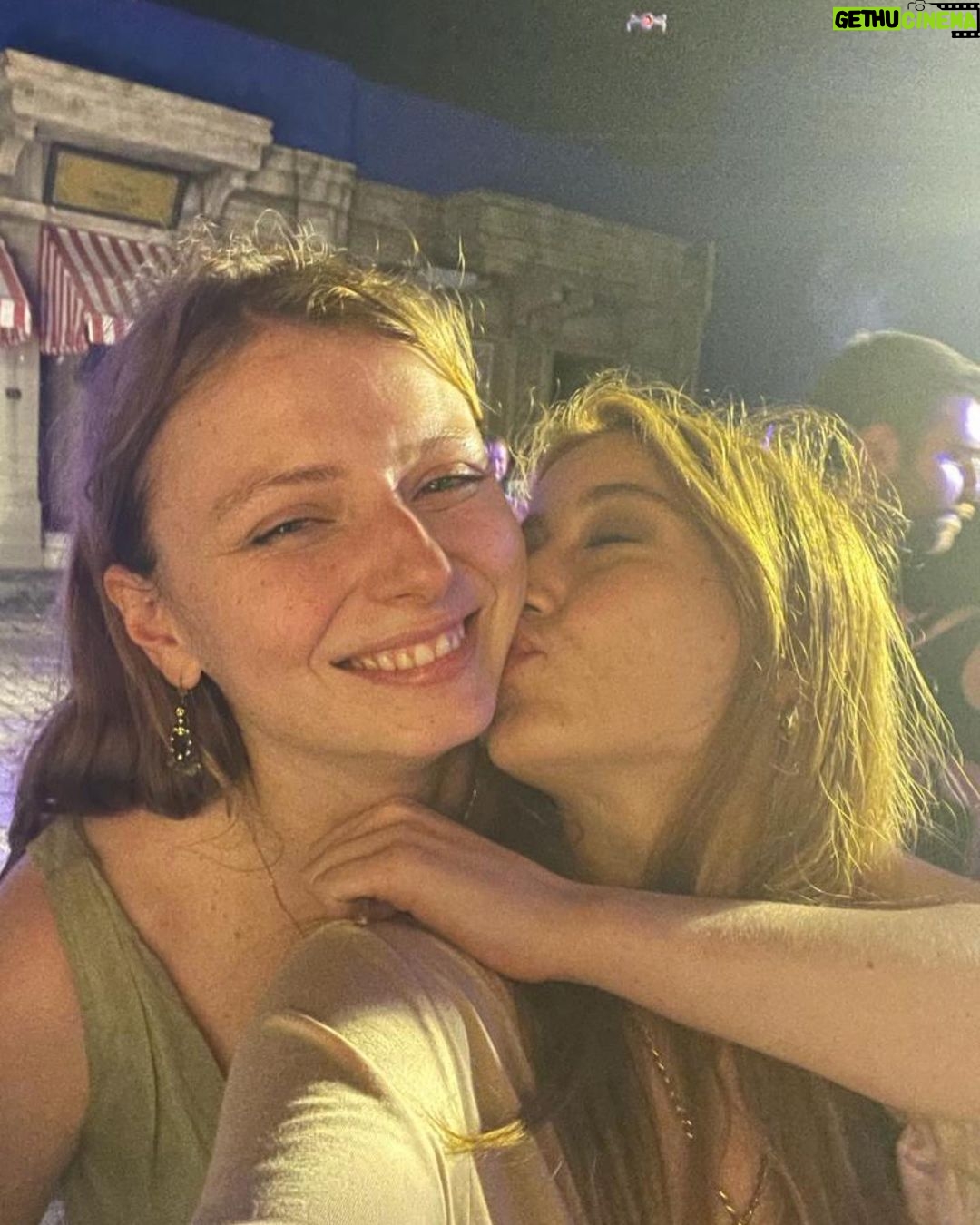 Hazal Kaya Instagram - Özledim bee 🥲💕 #küçükdamacanakayboldu
