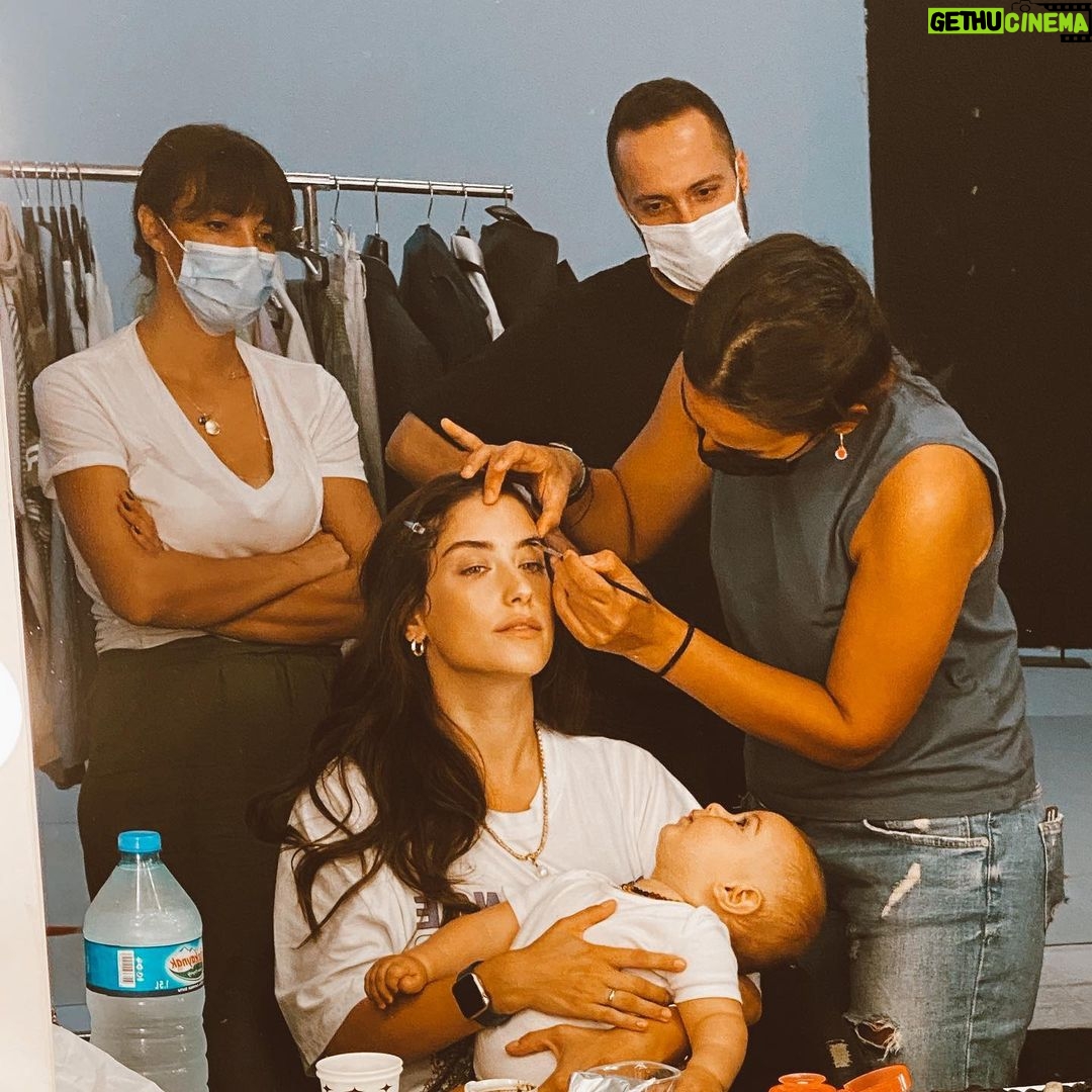 Hazal Kaya - 625.5K Likes - Benzer işler ❤️ Aşkım biz de birbirimize benzemişiz baya @atayaliko o zaman fiko bana da mı benziyo? 😏