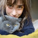 Hazal Kaya Instagram – Ağzıma pati yemeden hemen önce 💕 
#dontposewithcats #igotwhatideserved