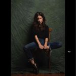 Hazal Kaya Instagram - Yok be uyumuyorum gözlerimi dinlendiriyorum...📸 by @muhsinakgunofficial