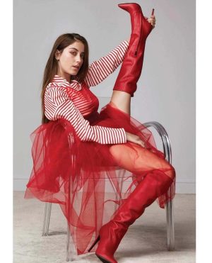 Hazal Kaya Instagram - Roses are red,violets are blue...💙❤️