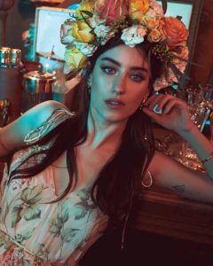 Hazal Kaya Instagram - @instyleturkiye şubat sayısııı 🎉💃🏻🙏🏻 şahane bir gündü,tekrar çok teşekkür ederim.Harikasınız!! @nazlikayran @denizozgun @ibrahimzengin @gulumerzincan @baharkader @bugunnelerizledim ❤️