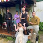 Hazal Kaya Instagram - Gerçekten felaketler ve mucizelerle dolu bi yıldı.Zaman çok hızlı aktı,bi yandan her acıyı da hiç bitmicekmiş gibi uzun uzun yaşattı.Yallah 2023…Bize iyi davran 2024!Vallahi billahi tillahi imdat diye bağırırız bak… (Duygumu tam olarak açıklayan sürpriz sonlu)