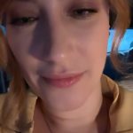 Hazal Kaya Instagram - Gerçekten felaketler ve mucizelerle dolu bi yıldı.Zaman çok hızlı aktı,bi yandan her acıyı da hiç bitmicekmiş gibi uzun uzun yaşattı.Yallah 2023…Bize iyi davran 2024!Vallahi billahi tillahi imdat diye bağırırız bak… (Duygumu tam olarak açıklayan sürpriz sonlu)