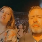 Hazal Kaya Instagram - Gerçekten felaketler ve mucizelerle dolu bi yıldı.Zaman çok hızlı aktı,bi yandan her acıyı da hiç bitmicekmiş gibi uzun uzun yaşattı.Yallah 2023…Bize iyi davran 2024!Vallahi billahi tillahi imdat diye bağırırız bak… (Duygumu tam olarak açıklayan sürpriz sonlu)